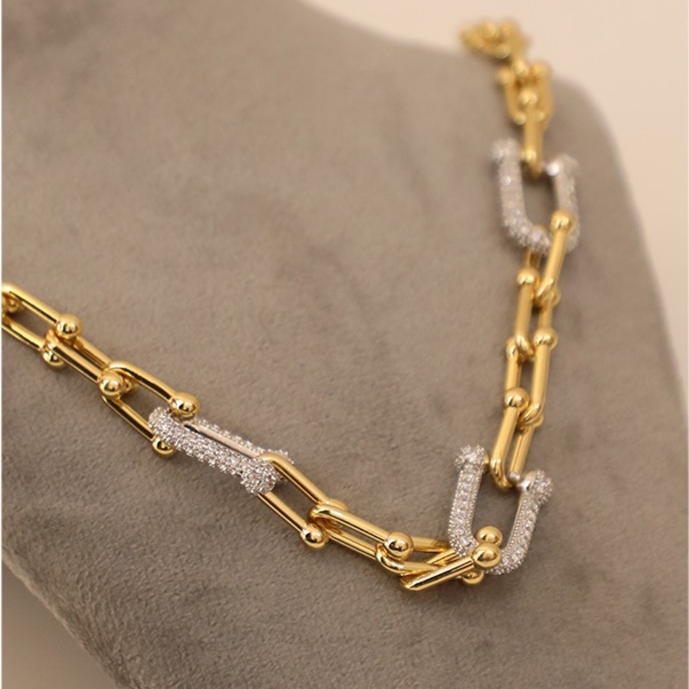Hardware Graduated Two Tone Chain Necklace